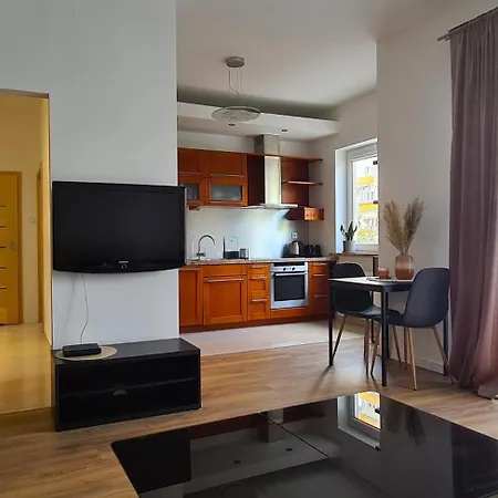 Goclaw Getaway Near National Stadium Apartment