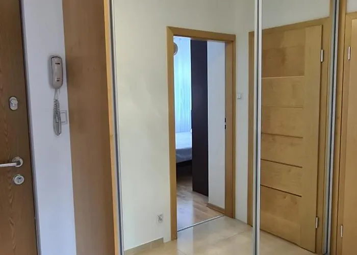 Apartment Goclaw Getaway Near National Stadium *