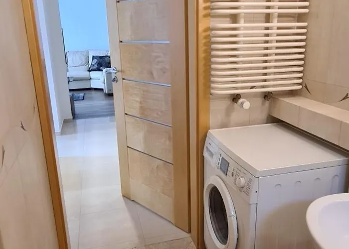 Goclaw Getaway Near National Stadium Apartment Warsaw