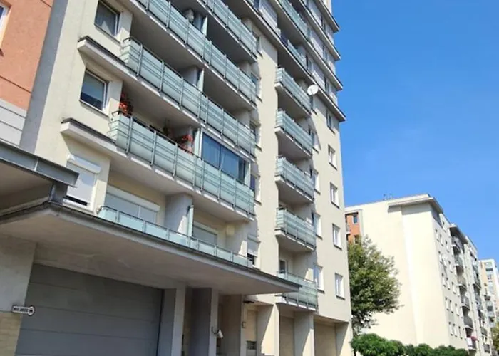 Apartment Goclaw Getaway Near National Stadium Warsaw